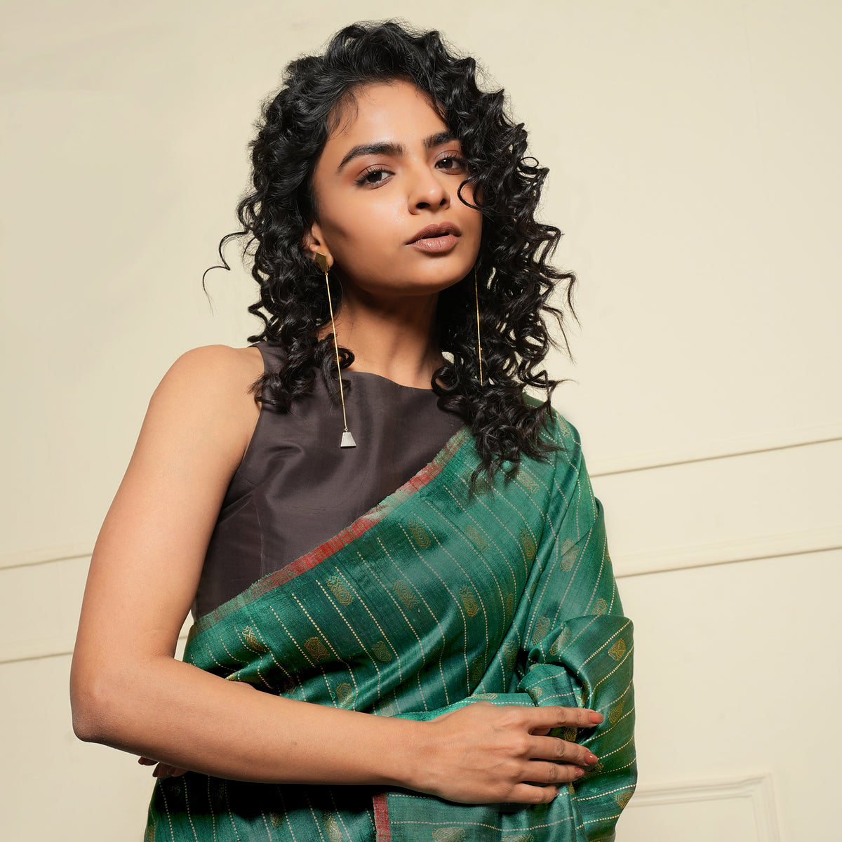Neer Zari Handwoven Tussar Silk Saree - Emerald Green