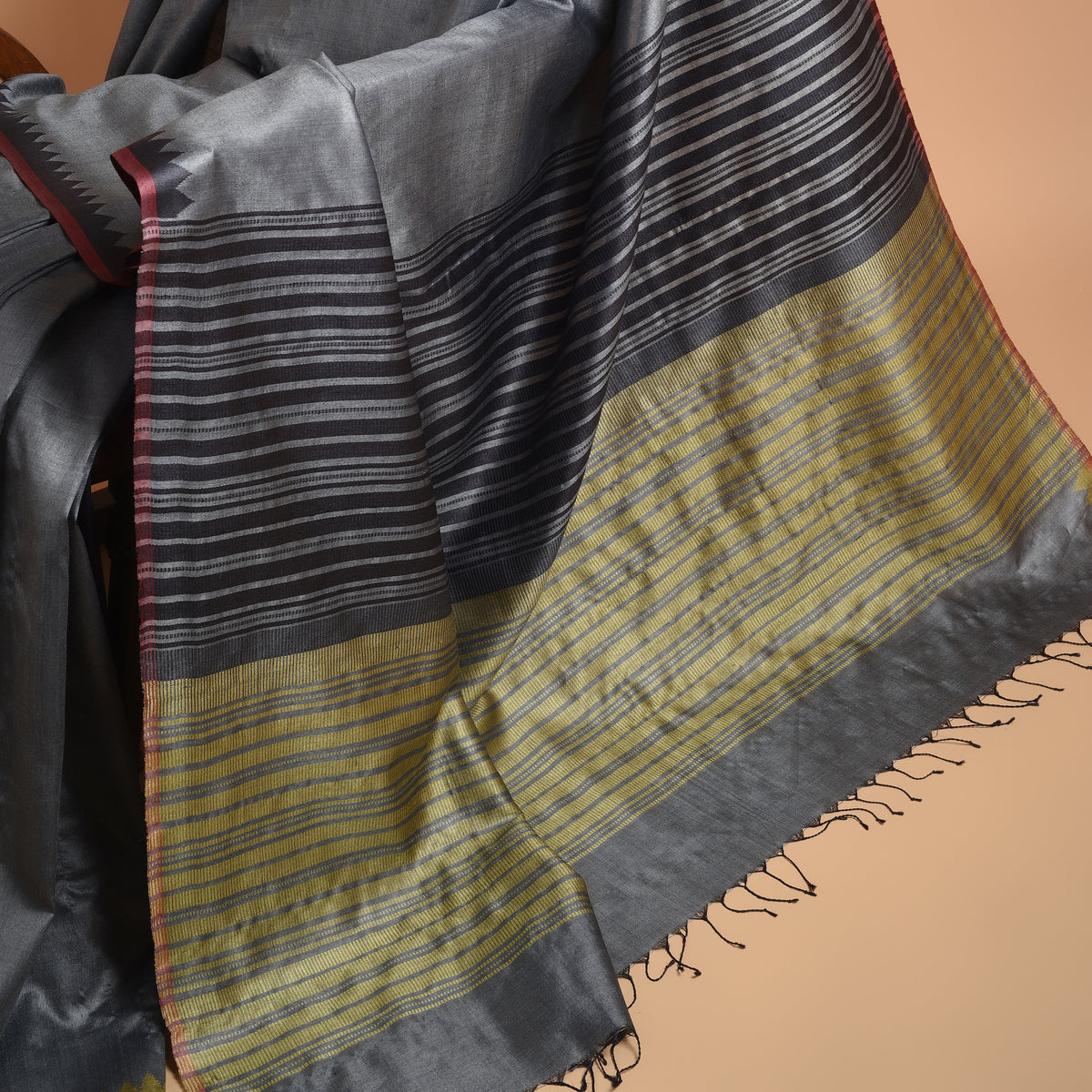 KUMBHA Kalingavastra Handwoven Tussar Silk Saree - Grey