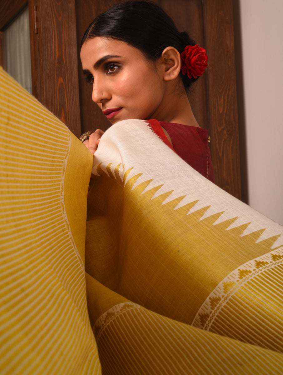 BADHTE KADAM KUMBHA Tussar Cotton Saree - White Gold