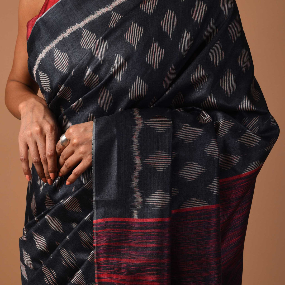 THIKRI Ikat Tussar Handwoven Silk Sari - Black and Red